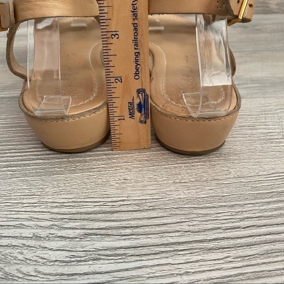 All leather Elizabeth and James Cree blush taupe sandals size 8 t strap - Picture 4 of 11